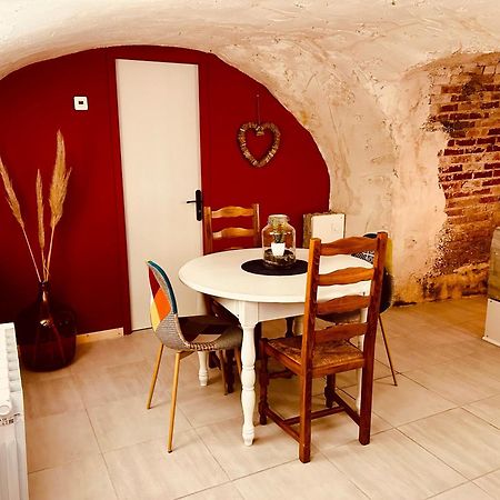 La Cave Aux Lumieres - Proche Centre-Ville - 2 Chambres - Wifi Renaison Екстериор снимка